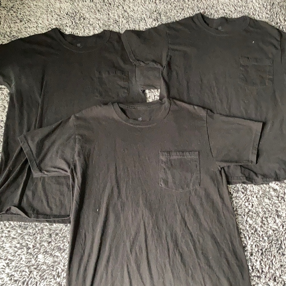 Bundle, 3 black hanes shirts with pocket